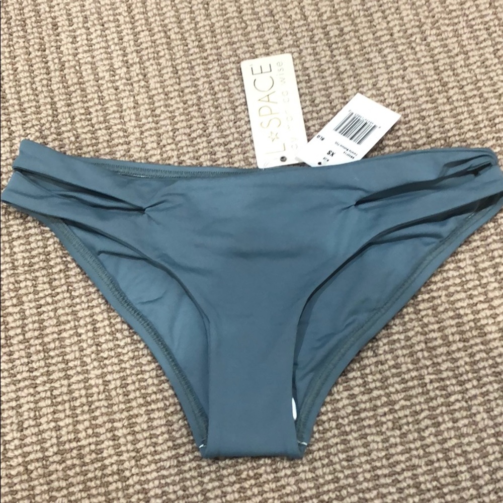 NWT L*Space swim bottom size Xs
